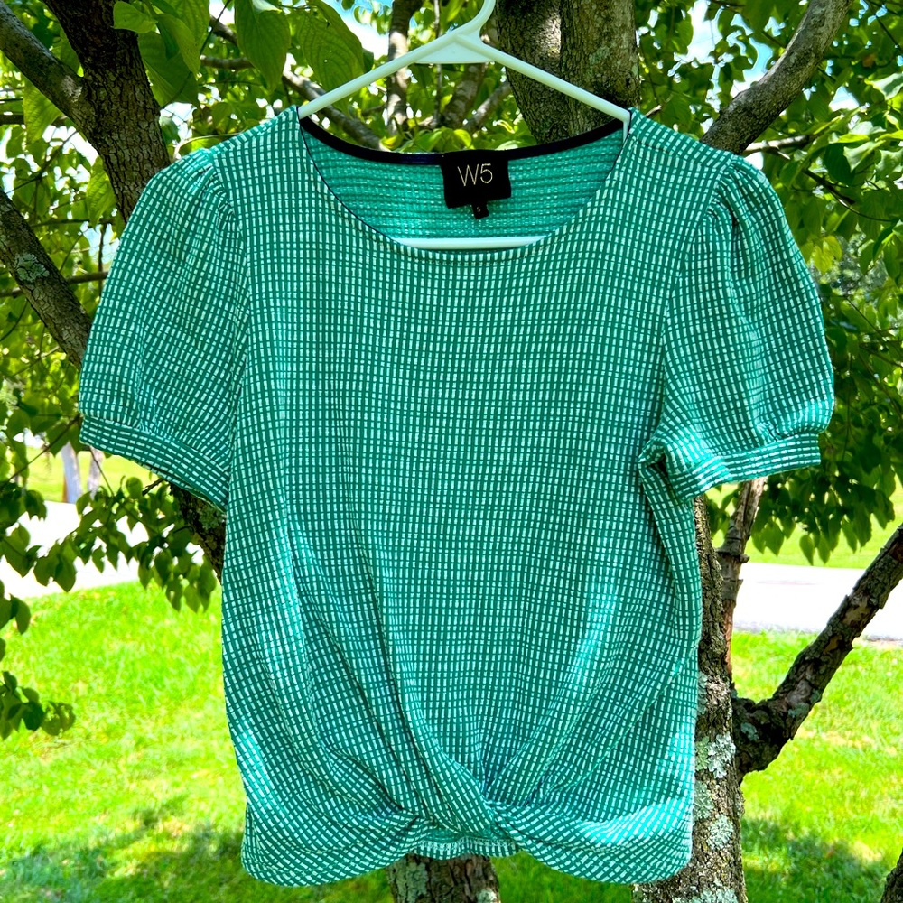 W5 Green/White Blouse, Knotted Front, Size Small